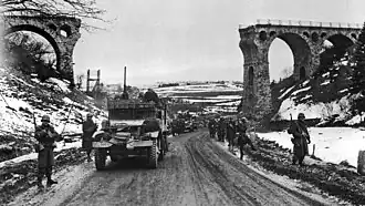 Viaduc de Bütgenbach, dynamité par les Allemands en 1944.