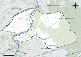 Carte en couleur présentant le réseau hydrographique de la commune