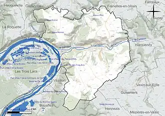 Carte en couleur présentant le réseau hydrographique de la commune