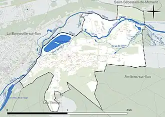 Carte en couleur présentant le réseau hydrographique de la commune