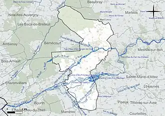 Carte en couleur présentant le réseau hydrographique de la commune