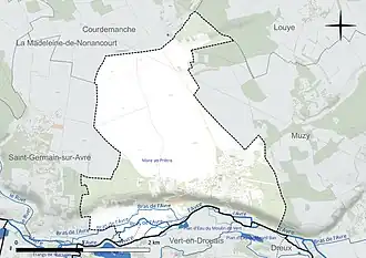 Carte en couleur présentant le réseau hydrographique de la commune