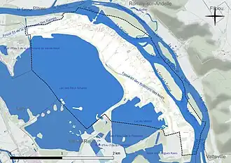 Carte en couleur présentant le réseau hydrographique de la commune