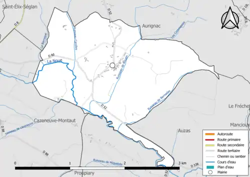 Carte en couleur présentant le réseau hydrographique de la commune
