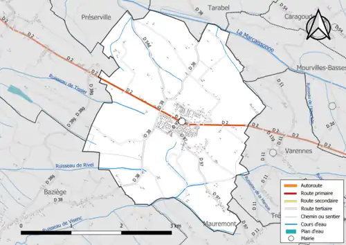 Carte en couleur présentant le réseau hydrographique de la commune