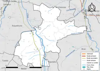 Carte en couleur présentant le réseau hydrographique de la commune