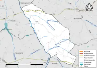 Carte en couleur présentant le réseau hydrographique de la commune