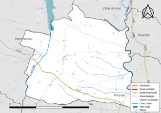Carte en couleur présentant le réseau hydrographique de la commune