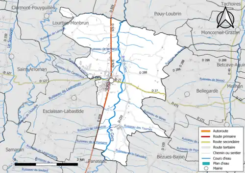 Carte en couleur présentant le réseau hydrographique de la commune