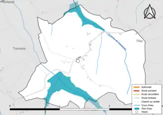 Carte en couleur présentant le réseau hydrographique de la commune