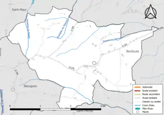 Carte en couleur présentant le réseau hydrographique de la commune