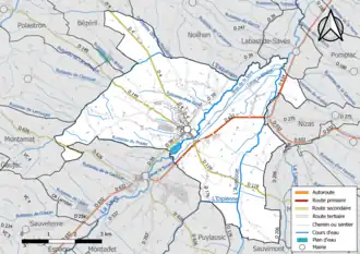 Carte en couleur présentant le réseau hydrographique de la commune