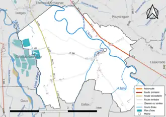 Carte en couleur présentant le réseau hydrographique de la commune