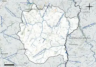 Carte en couleur présentant le réseau hydrographique de la commune