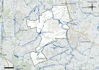 Carte en couleur présentant le réseau hydrographique de la commune