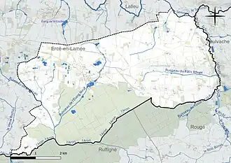 Carte en couleur présentant le réseau hydrographique de la commune