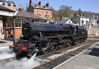 La 44806 à Llangollen (chemin de fer musée de Llangollen).