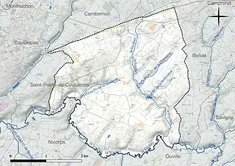 Carte en couleur présentant le réseau hydrographique de la commune