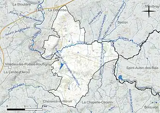 Carte en couleur présentant le réseau hydrographique de la commune