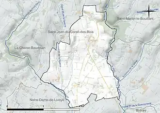 Carte en couleur présentant le réseau hydrographique de la commune