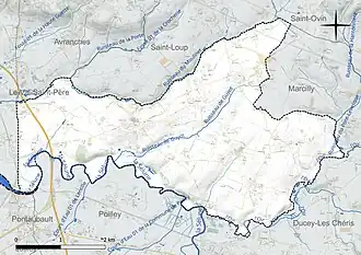 Carte en couleur présentant le réseau hydrographique de la commune