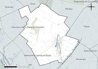 Carte en couleur présentant le réseau hydrographique de la commune