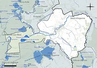 Carte en couleur présentant le réseau hydrographique de la commune