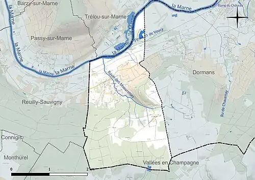 Carte en couleur présentant le réseau hydrographique de la commune