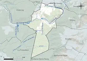 Carte en couleur présentant le réseau hydrographique de la commune