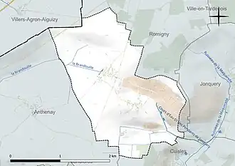 Carte en couleur présentant le réseau hydrographique de la commune