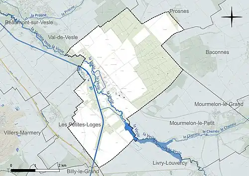 Carte en couleur présentant le réseau hydrographique de la commune