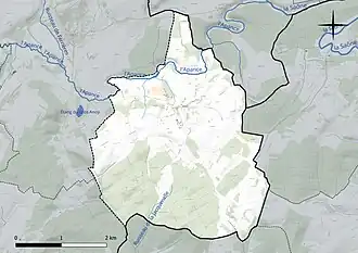 Carte en couleur présentant le réseau hydrographique de la commune