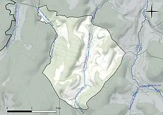 Carte en couleur présentant le réseau hydrographique de la commune