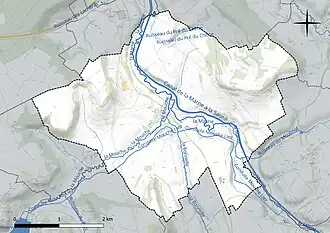 Carte en couleur présentant le réseau hydrographique de la commune