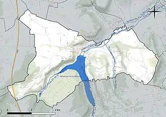 Carte en couleur présentant le réseau hydrographique de la commune
