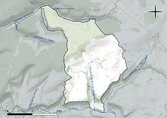 Carte en couleur présentant le réseau hydrographique de la commune