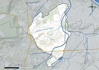 Carte en couleur présentant le réseau hydrographique de la commune