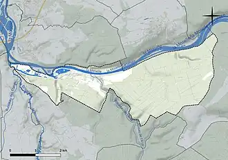 Carte en couleur présentant le réseau hydrographique de la commune
