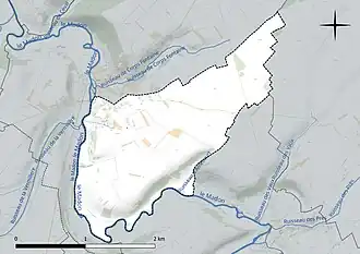 Carte en couleur présentant le réseau hydrographique de la commune