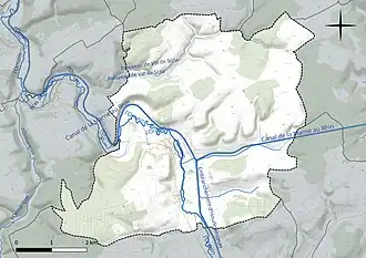Carte en couleur présentant le réseau hydrographique de la commune