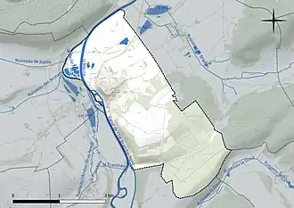 Carte en couleur présentant le réseau hydrographique de la commune