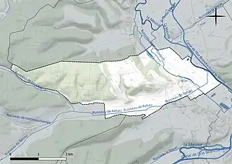 Carte en couleur présentant le réseau hydrographique de la commune
