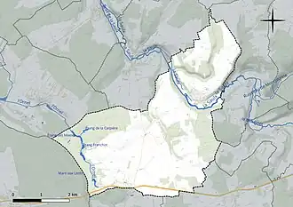 Carte en couleur présentant le réseau hydrographique de la commune