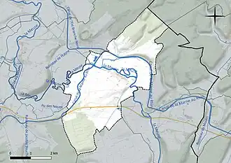 Carte en couleur présentant le réseau hydrographique de la commune