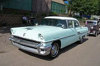 Berline Custom de 1955.