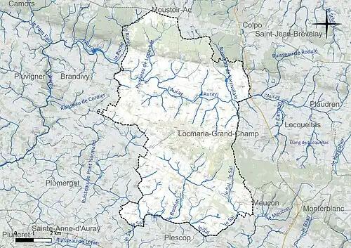 Carte en couleur présentant le réseau hydrographique de la commune