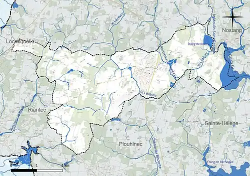 Carte en couleur présentant le réseau hydrographique de la commune