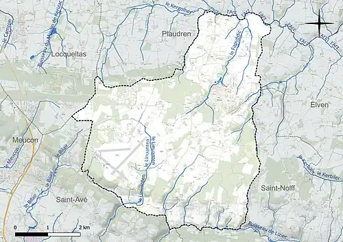 Carte en couleur présentant le réseau hydrographique de la commune