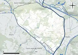 Carte en couleur présentant le réseau hydrographique de la commune