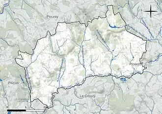 Carte en couleur présentant le réseau hydrographique de la commune
